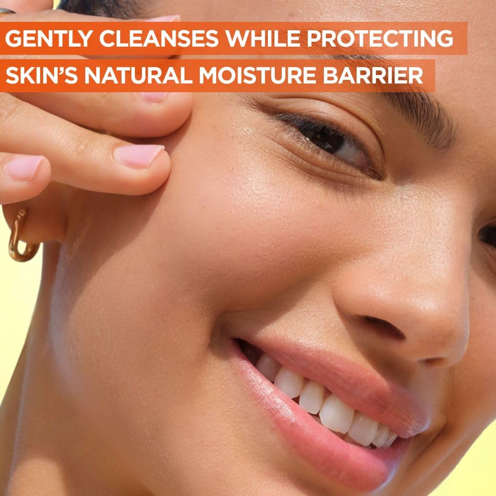 Garnier Vitamin C Serum for Face, Brightening Serum with 4% [Vitamin C + Niacinamide + Salicylic Acid], Dark Spot Reducer & Evens Skin Tone, Suitable for Sensitive Skin, 30ml