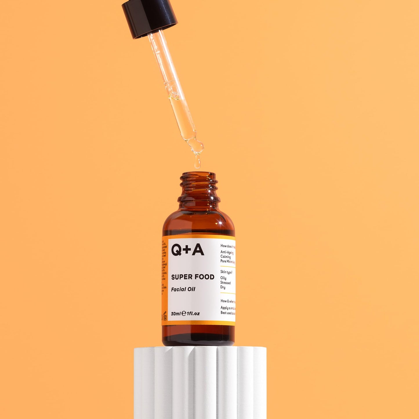 Q+A Hyaluronic Acid Facial Serum (30ml), Natural Hydrating Face Serum, for Plump Skin, Anti Ageing, Fragrance Free, Delivers Deep, Lasting Hydration, Rehydrates and Softens the Skin